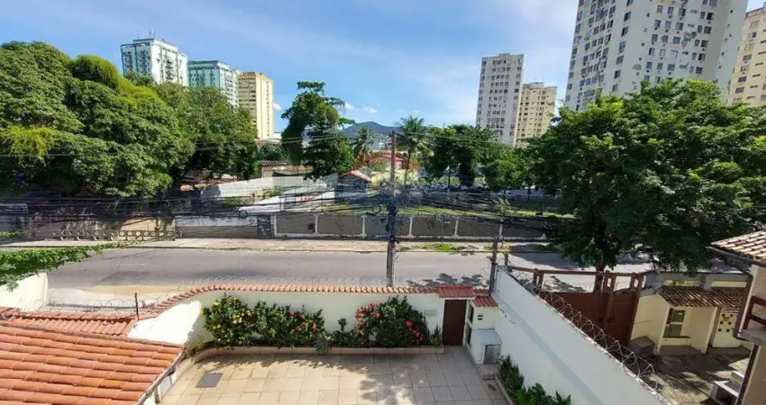 Prédio comercial para venda em taquara de 316.00m² com 6 quartos, 2 suites e 9 garagens