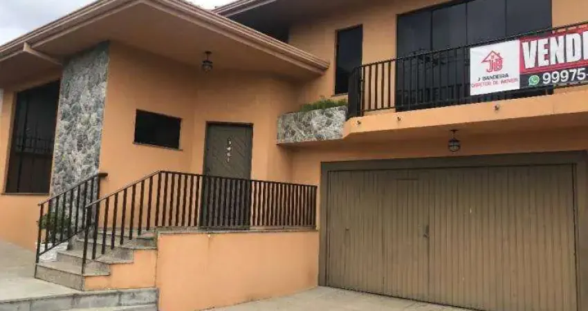 Sobrado para venda em centro de 560.00m² com 4 quartos, 1 suite e 4 garagens