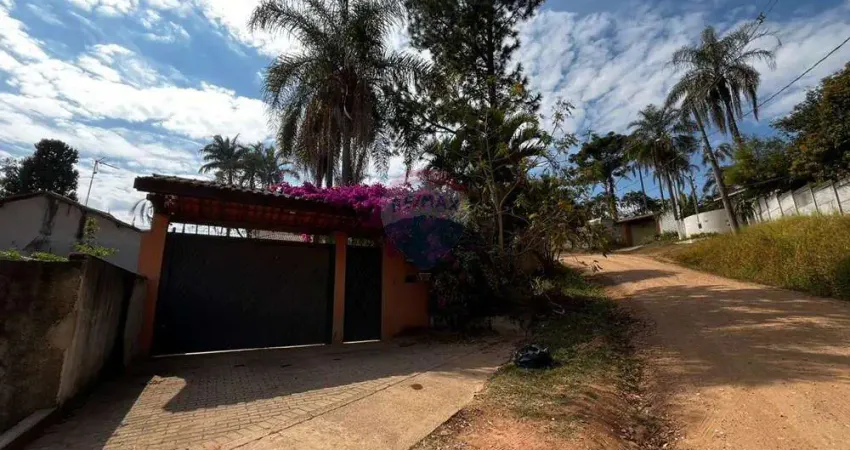 Chácara para venda em caxambu de 220.00m² com 4 quartos, 1 suite e 8 garagens