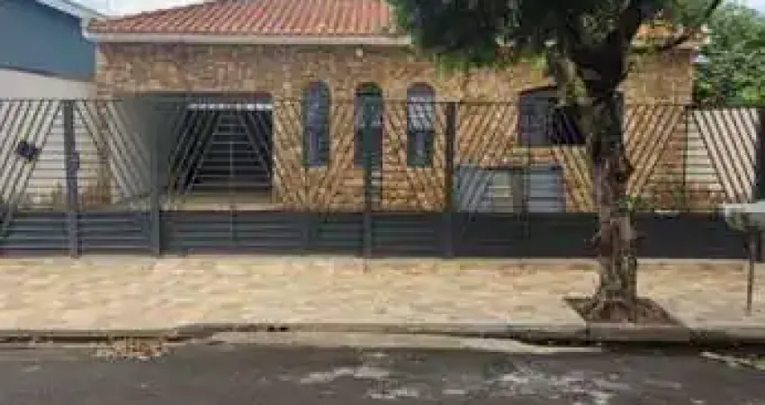 Casa para venda em centro de 148.92m² com 3 quartos e 1 garagem
