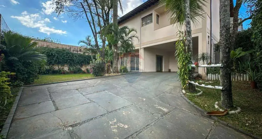 Casa para venda em centro de 428.00m² com 4 quartos, 4 suites e 4 garagens