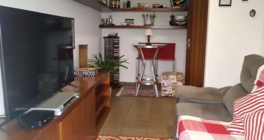 Casa para venda em saúde de 184.00m² com 3 quartos, 1 suite e 2 garagens