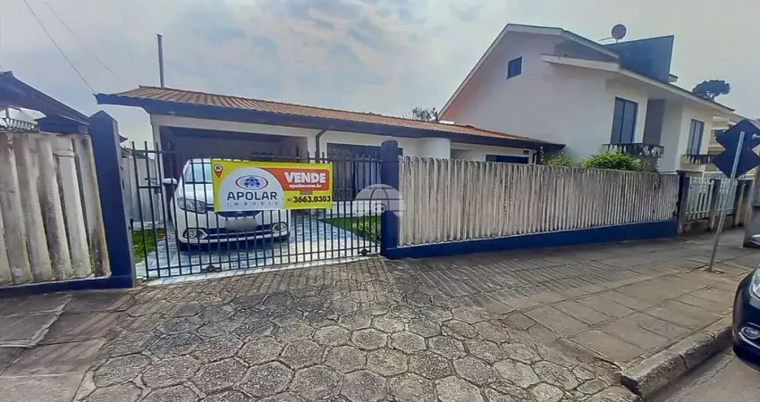 Casa para venda em centro de 120.00m² com 4 quartos e 2 garagens
