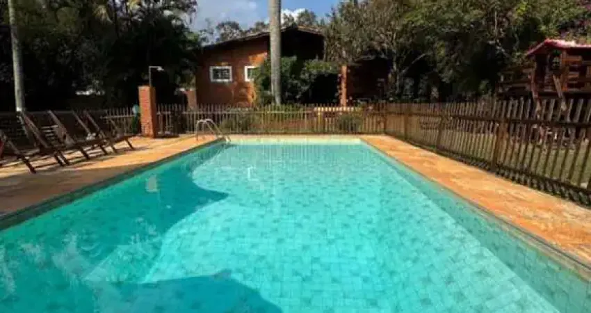 Chácara para alugar em jardim perlamar de 230.00m² com 2 quartos e 6 garagens