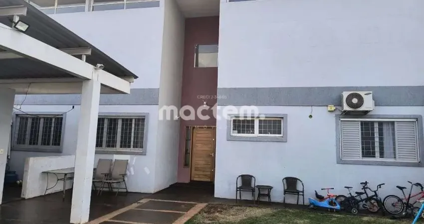 Sobrado para venda em parque residencial cidade universitária de 164.00m² com 2 quartos, 1 suite e 4 garagens