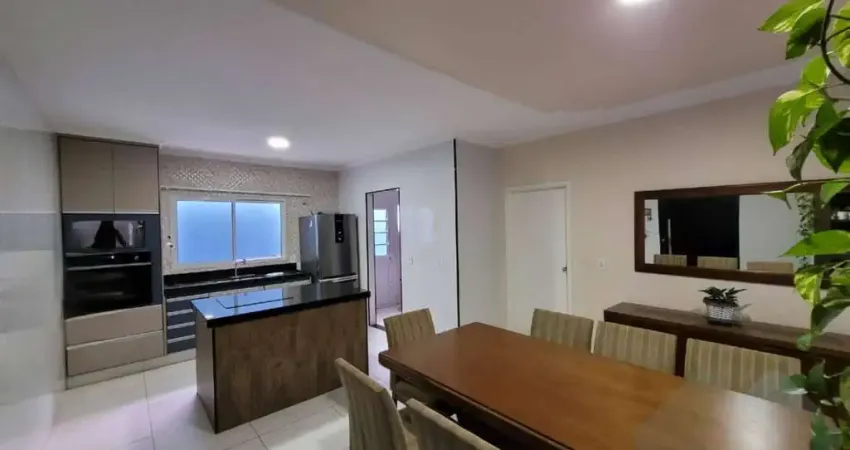 Sobrado para venda em vila guimarães de 170.00m² com 3 quartos, 1 suite e 4 garagens