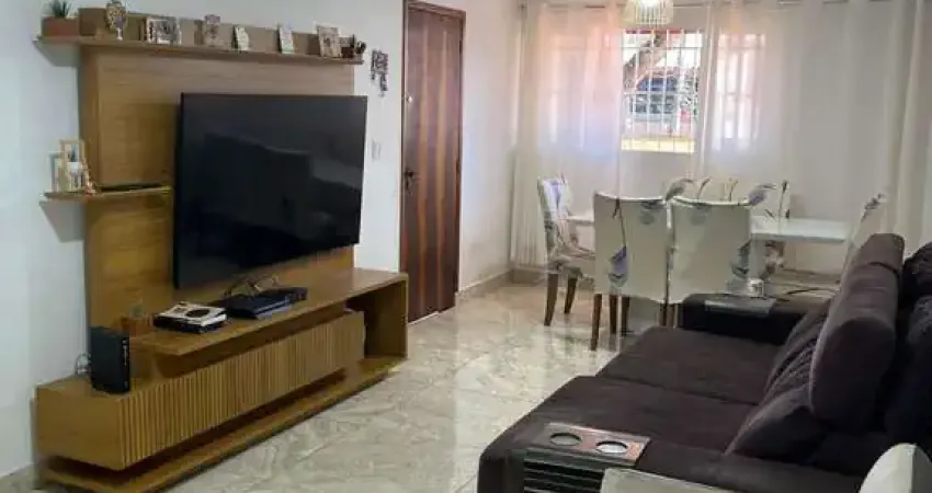 Sobrado para venda em centro de 139.00m² com 2 quartos, 1 suite e 2 garagens