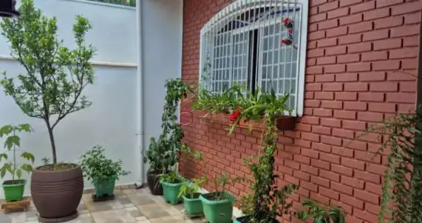 Casa para venda em jardim itália de 154.00m² com 4 quartos, 1 suite e 3 garagens