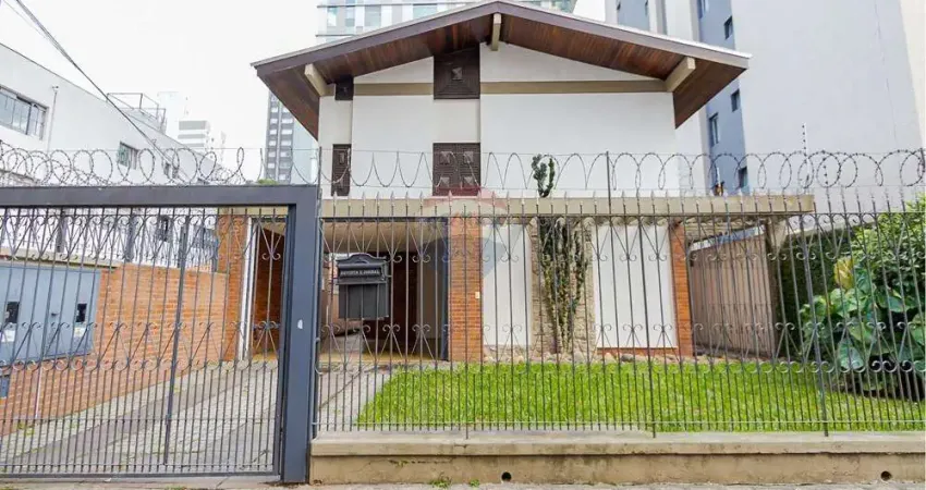 Casa para alugar em centro de 447.00m² com 5 quartos, 2 suites e 2 garagens