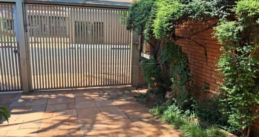 Casa para venda em vila xavier (vila xavier) de 236.00m² com 3 quartos, 1 suite e 3 garagens