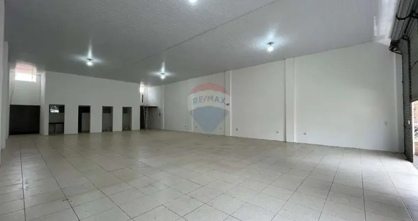 Imóvel comercial para alugar em lote de 241.00m² com 4 garagens
