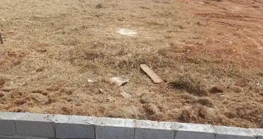 Terreno à venda no Condomínio Villa Verde Bragança, Bragança Paulista 