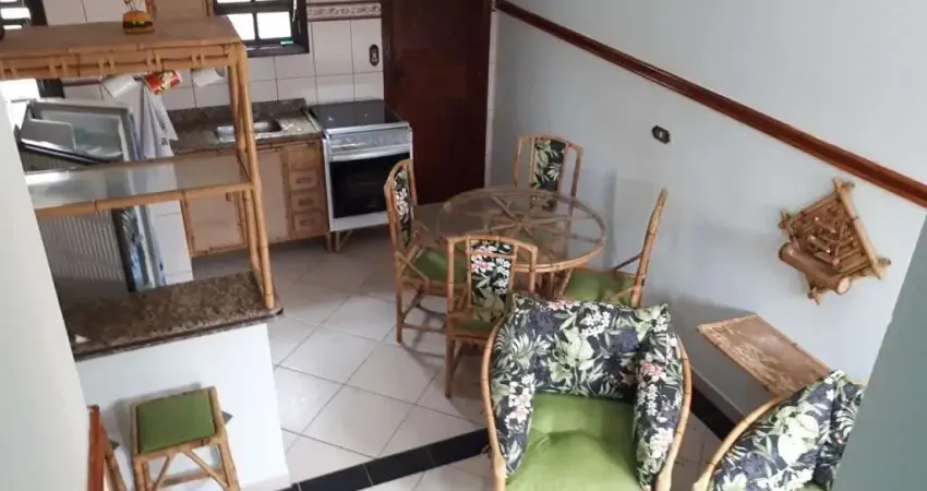 Casa de condomínio para venda em real de 50.00m² com 2 quartos e 1 garagem