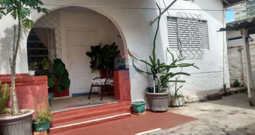 Casa com 2 quartos à venda na Rua Treze de Maio, 345, Centro, Araras