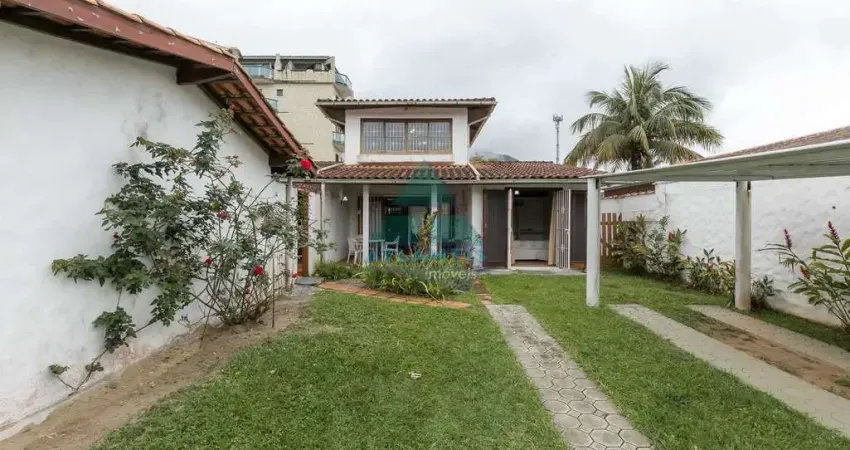 Casa para venda em praia da maranduba de 432.00m² com 3 quartos, 2 suites e 3 garagens