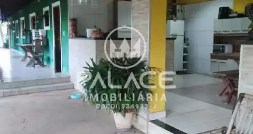 Chácara para venda em pau queimado de 168.00m² com 3 quartos, 1 suite e 2 garagens