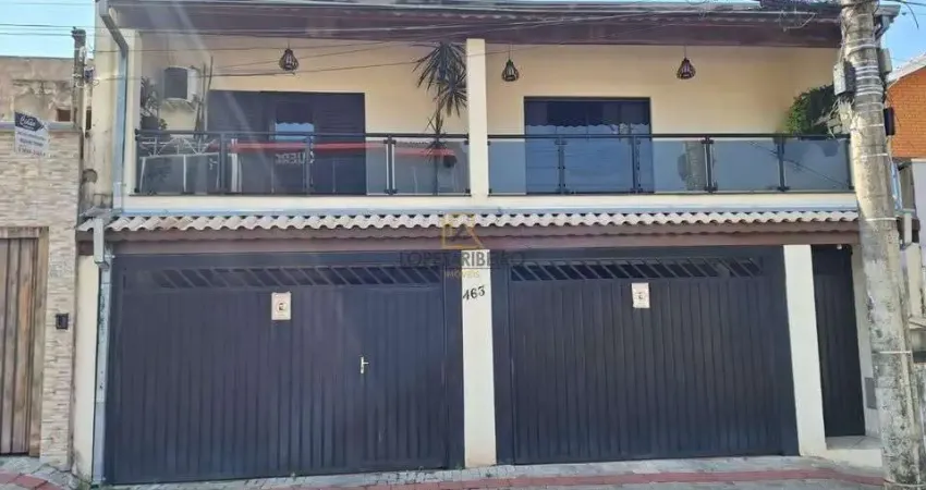 Casa para venda em vitoriana de 226.00m² com 3 quartos, 1 suite e 2 garagens