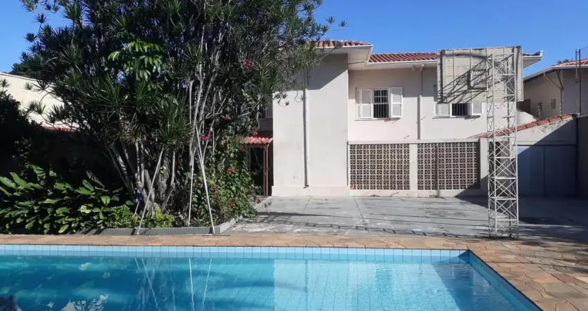 Casa para venda em centro de 356.00m² com 4 quartos e 4 garagens