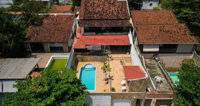 Casa de condomínio para venda em jacarepaguá de 453.00m² com 5 quartos, 2 suites e 2 garagens