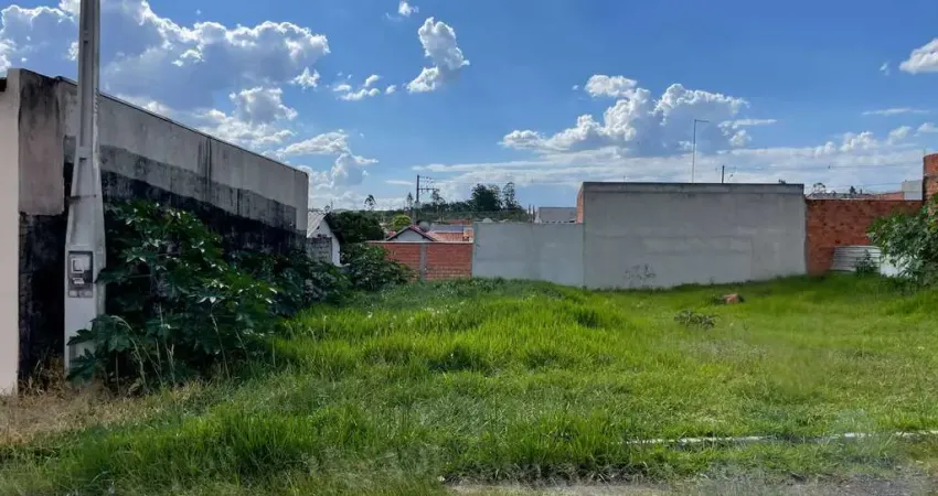 Terreno à venda no Residencial Cedro, Botucatu