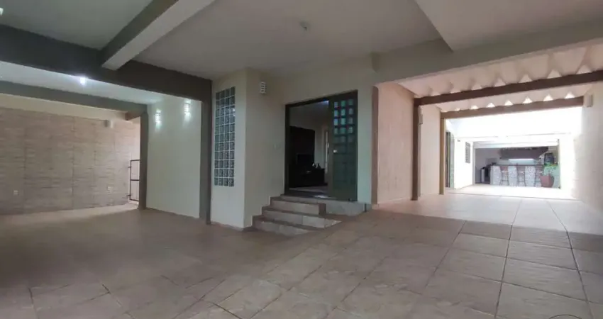 Sobrado para venda em vila antártica de 300.00m² com 3 quartos, 1 suite e 6 garagens