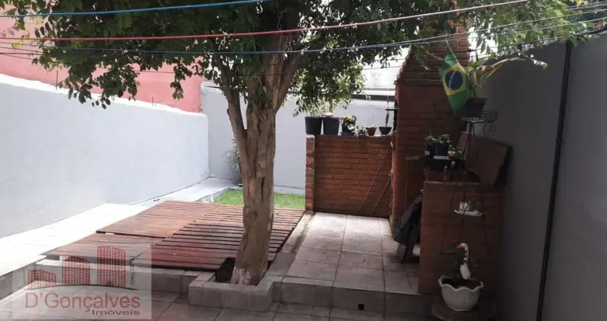 Sobrado para venda em centro de 150.00m² com 3 quartos, 1 suite e 2 garagens