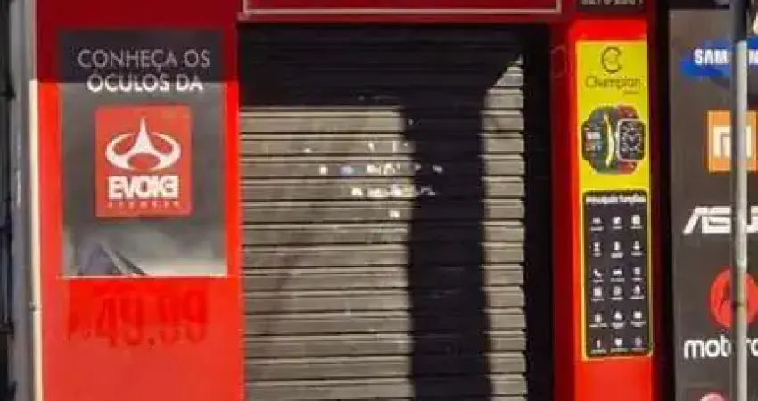 Casa comercial à venda na Avenida Winston Churchill, 2536, Capão Raso, Curitiba