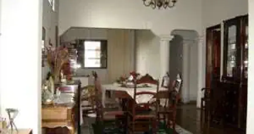 Casa para venda em centro de 161.00m² com 2 quartos e 3 garagens