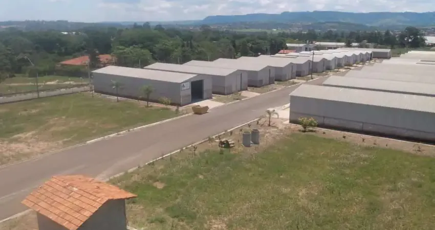 Galpão / depósito / armazém para alugar em vale do sol de 250.00m² com 2 garagens