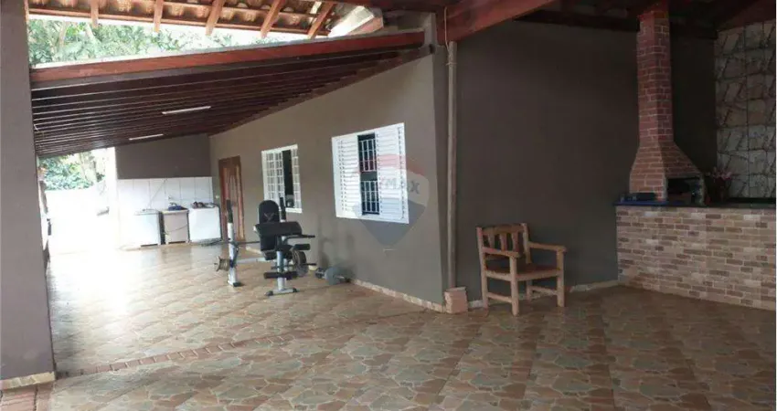 Chácara para venda em martinho prado júnior de 150.00m² com 3 quartos, 1 suite e 3 garagens