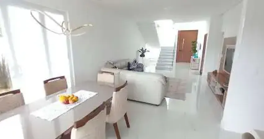 Casa de condomínio para venda em fazenda rodeio de 232.00m² com 3 quartos, 3 suites e 4 garagens