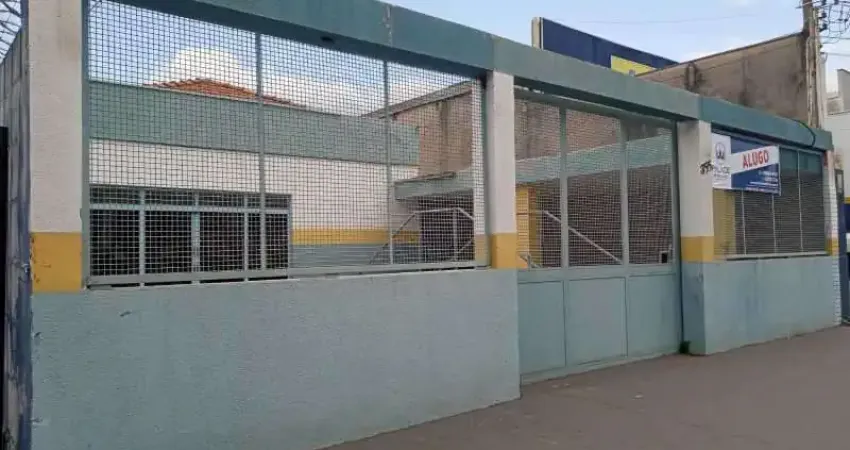 Casa para alugar em centro de 217.00m² com 3 quartos e 1 garagem