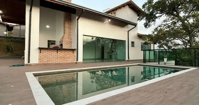 Chácara para venda em centro de 300.00m² com 3 quartos, 1 suite e 8 garagens