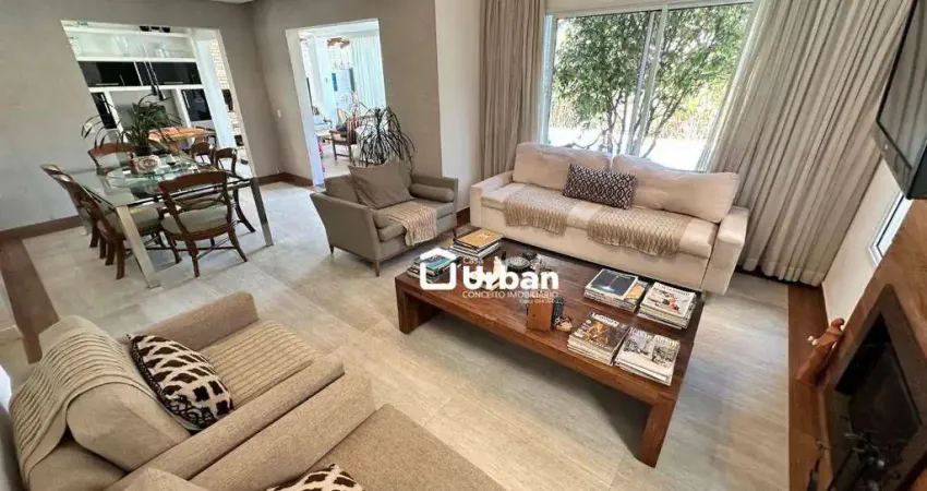 Casa de condomínio para venda em granja vianna de 270.00m² com 3 quartos, 3 suites e 4 garagens