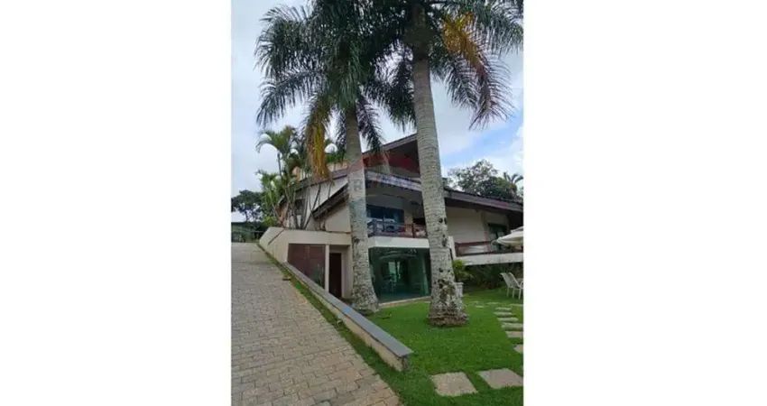 Casa para alugar em arujázinho i, ii e iii de 800.00m² com 4 quartos, 4 suites e 6 garagens