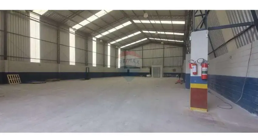 Galpão / depósito / armazém para alugar em jardim jóia de 630.00m²