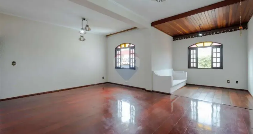 Casa para alugar em jardim messina de 210.00m² com 3 quartos, 1 suite e 4 garagens
