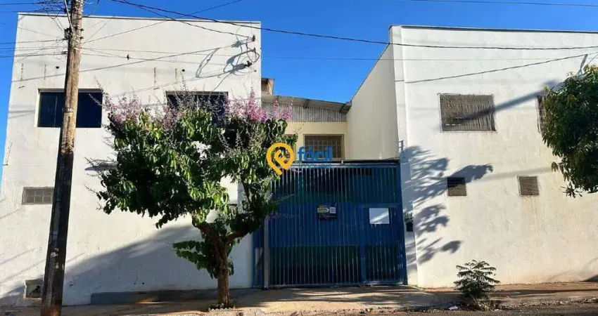 Galpão / depósito / armazém para alugar em residencial eurico caetano de 250.00m²