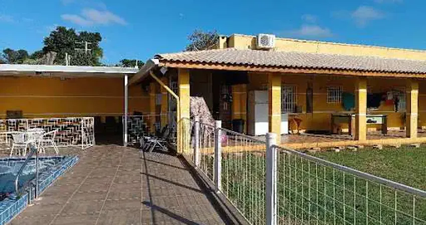 Chácara para venda em bairro caguassu de 490.00m² com 3 quartos, 2 suites e 4 garagens