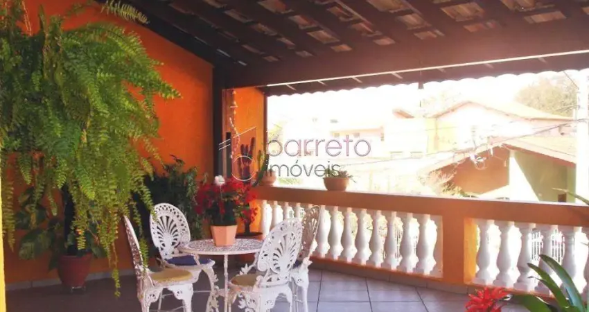 Sobrado para venda em jardim caçula de 268.00m² com 2 quartos, 1 suite e 2 garagens