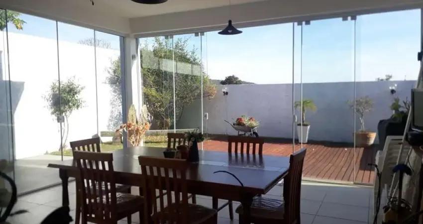 Sobrado para venda em condomínio quinta da baroneza ii de 295.00m² com 3 quartos, 3 suites e 5 garagens