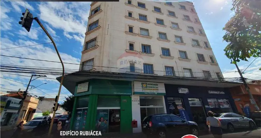 Sala comercial para alugar na Rua Quinze de Novembro, 130, Centro, Lins