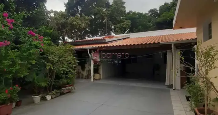 Casa para venda em jardim ermida ii de 221.00m² com 2 quartos, 1 suite e 4 garagens
