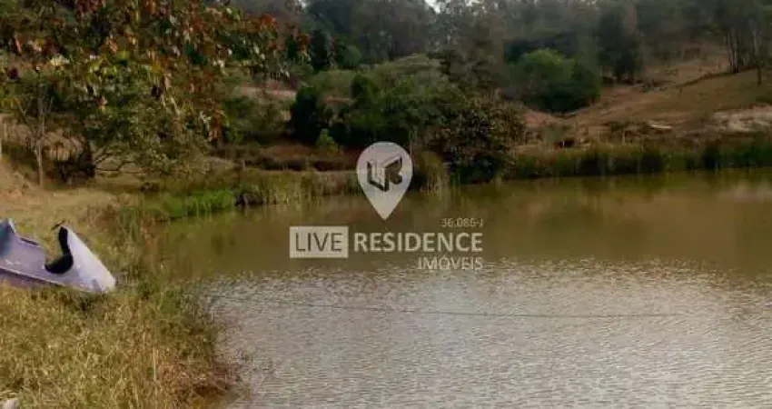 Chácara para venda em área rural de amparo de 600.00m² com 4 quartos, 2 suites e 15 garagens