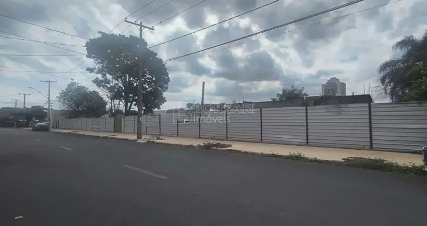 Terreno à venda na Avenida Luiz Alberto, 1770, Vila Harmonia, Araraquara