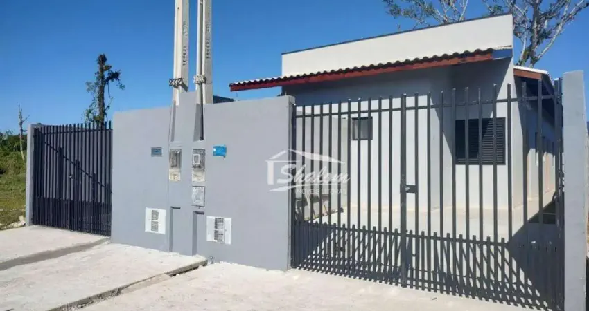 Casa para venda em balneário dos golfinhos de 55.00m² com 2 quartos, 1 suite e 1 garagem