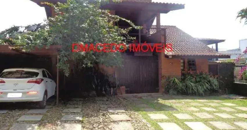 Prédio comercial para venda em praia da lagoinha de 441.00m² com 3 quartos, 1 suite e 3 garagens