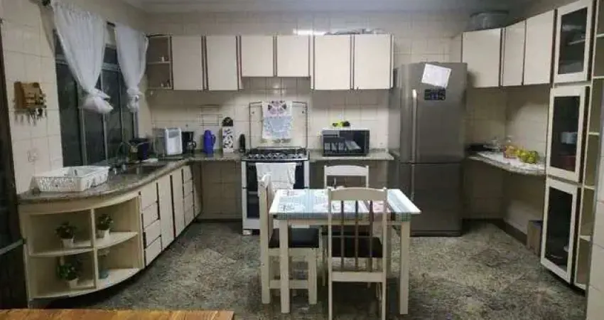 Sobrado para venda em parque são francisco de 242.00m² com 4 quartos, 1 suite e 3 garagens