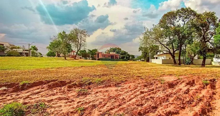 Terreno à venda no Centro, Pardinho