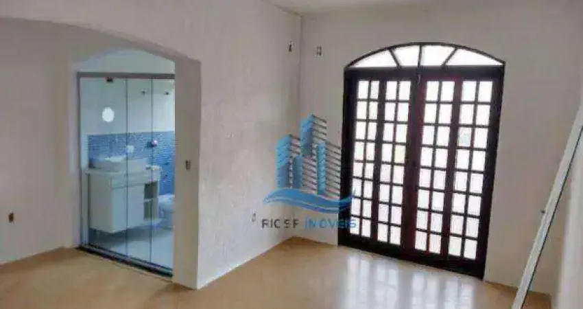 Sobrado para venda em santa maria de 270.00m² com 3 quartos, 1 suite e 6 garagens